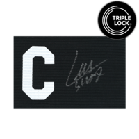 Icons Luis Suarez gesigneerde aanvoerdersband