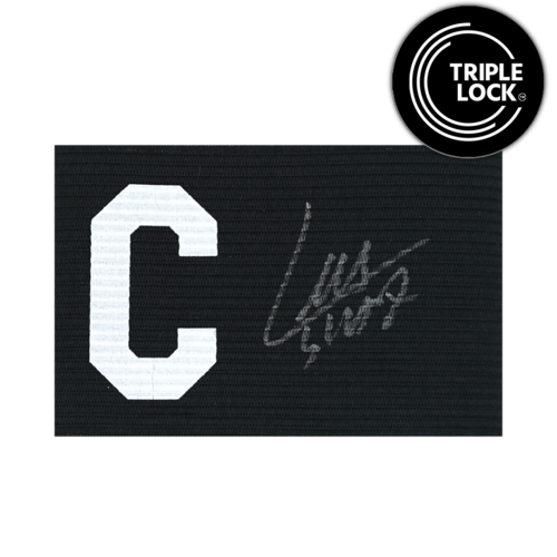 Icons Luis Suarez gesigneerde aanvoerdersband