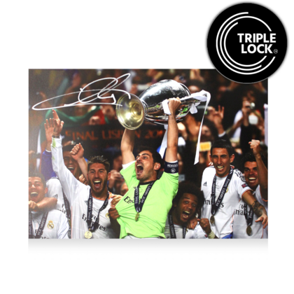 Iker Casillas gesigneerde Real Madrid foto 2014