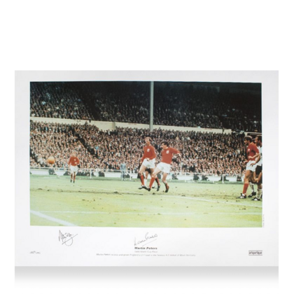 Alan Ball & Martin Peters gesigneerde Engeland foto
