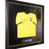 Pelé gesigneerd Brazilië WK 1970 shirt - ingelijst Pelé gesigneerd Brazilië WK 1970 shirt - ingelijst