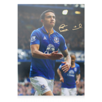 Icons Tim Cahill gesigneerde Everton foto
