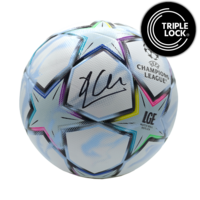 Icons Xabi Alonso gesigneerde voetbal