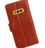 Pull Up Bookstyle for Samsung Galaxy S10e Brown