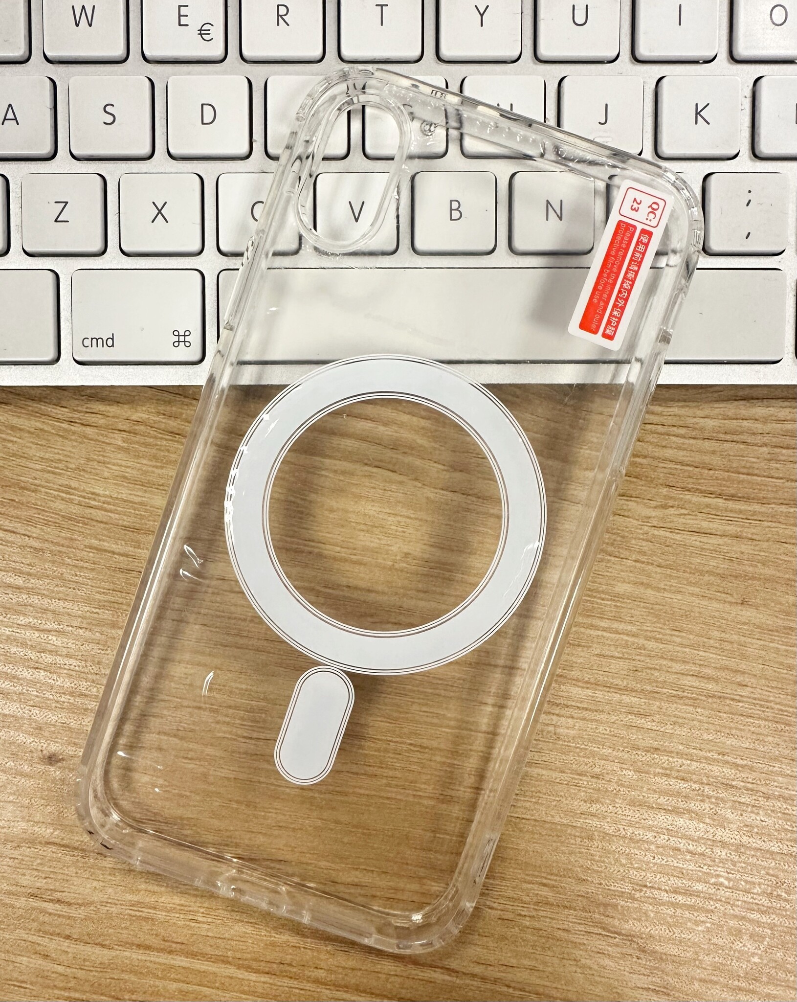 Estuche rígido transparente MagSafe para iPhone Xs - X