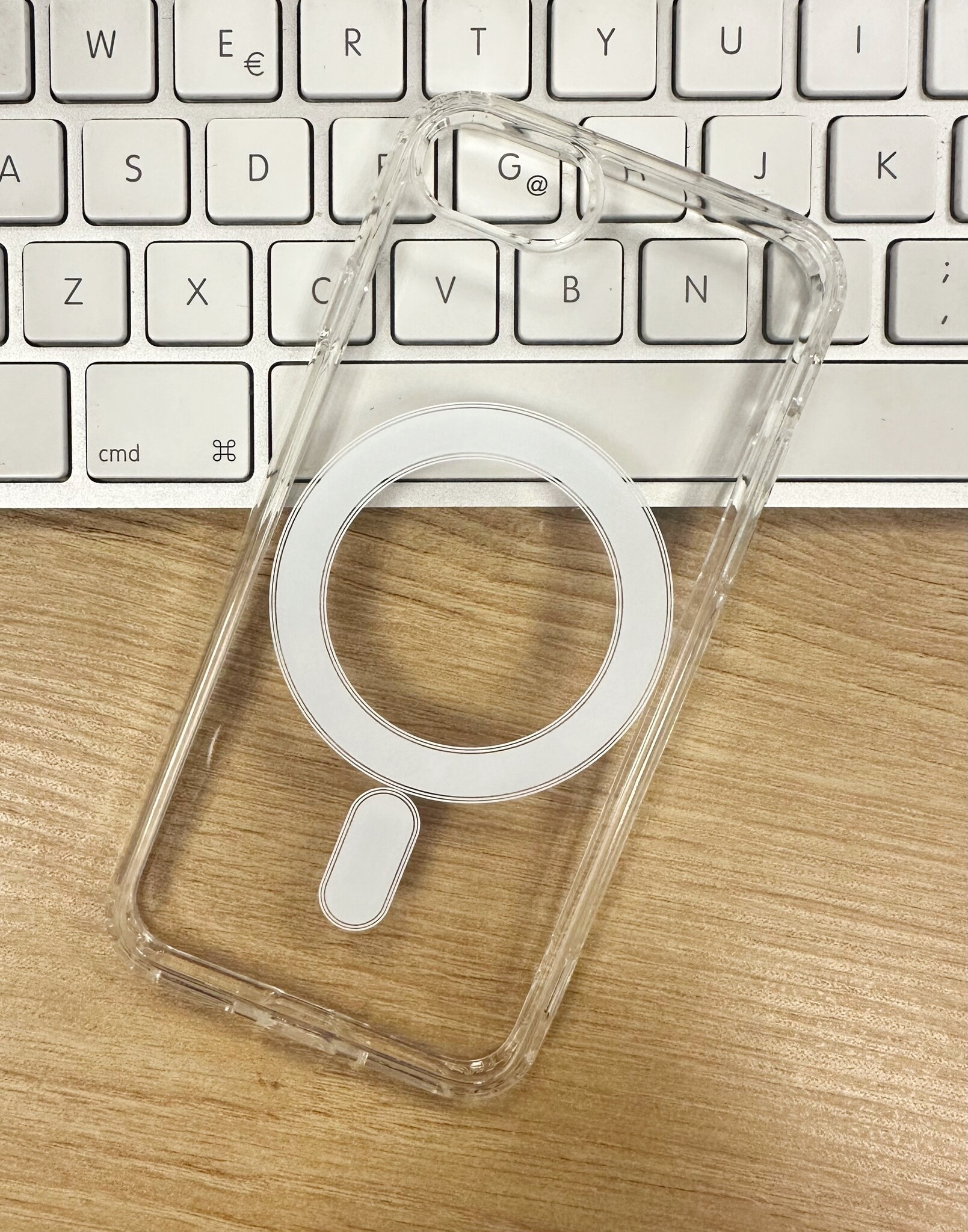 MagSafe Transparent Hard Case for iPhone 8 - 7 - SE 2020