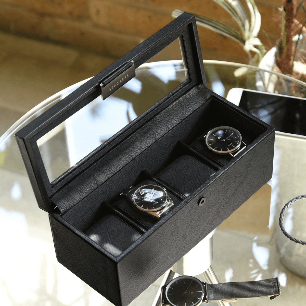 4 outlet watch box