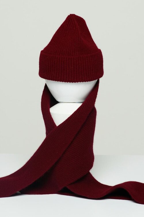 Le Bonnet Bordeaux Scarf