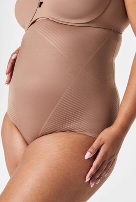 Spanx Nude Thinstincts 2.0 Tailleslip