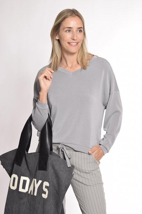 10Days graphite v-neck sweater scuba