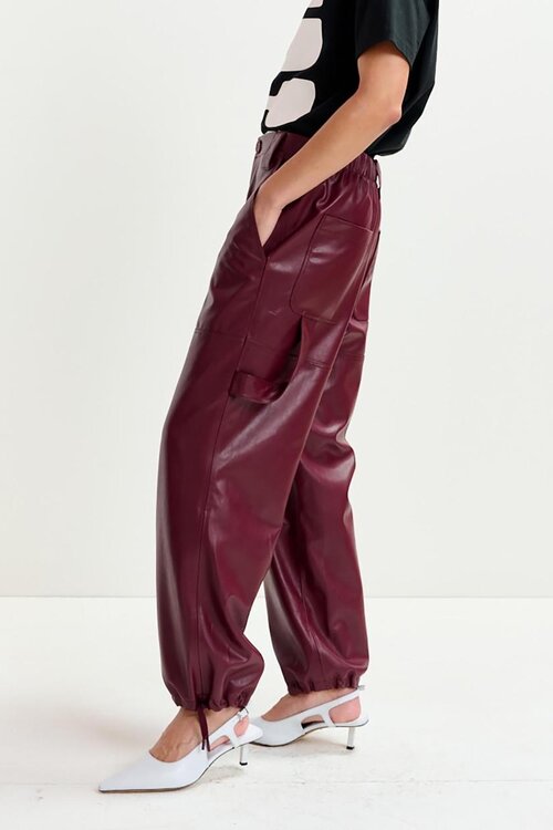 Essentiel Antwerp Bordeaux Faix Leathet Pantalon