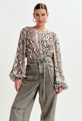 Essentiel Antwerp Off White Balloon Sleeve Blouse