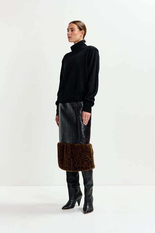 Essentiel Antwerp Black Trui