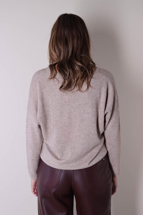 Absolut Cashmere Sand Alicia