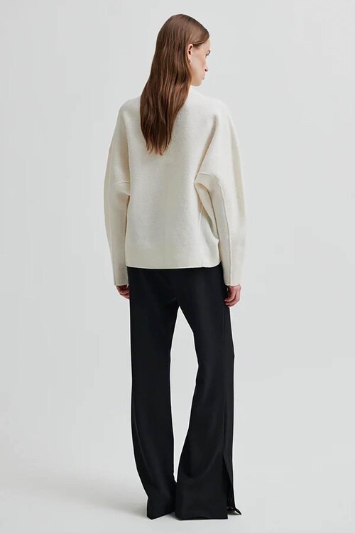 Second Female Black Fique Bootcut