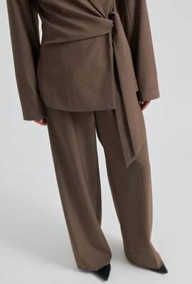 Second Female Bruine Dakota Trousers