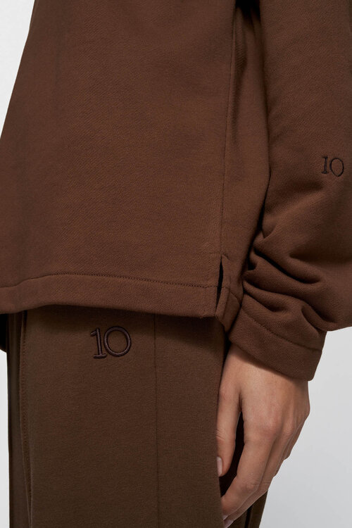 10Days dark truffle clean sweater logo