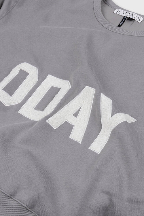 10Days Light Graphite statement sweater logo