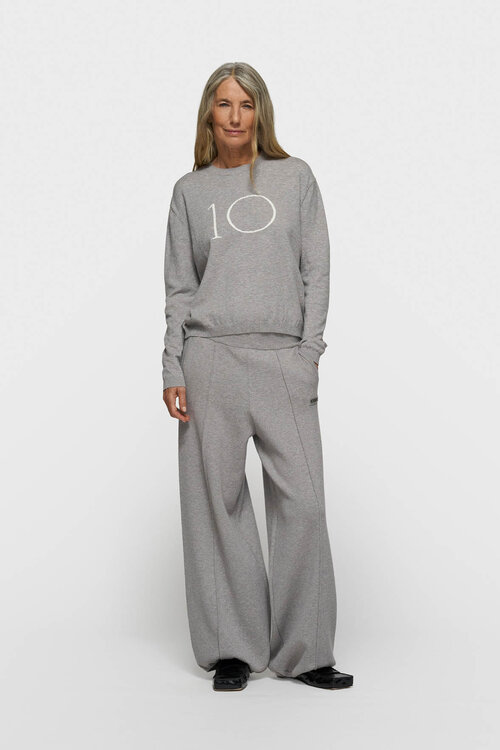 10Days Soft White knit sweater logo