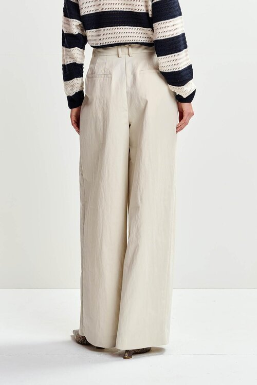 Essentiel Antwerp Off White Pantalon
