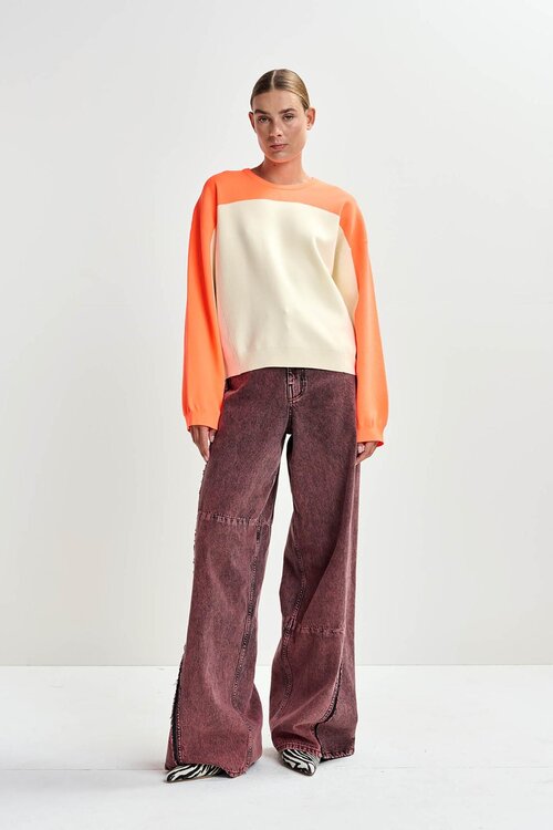 Essentiel Antwerp Off White Trui