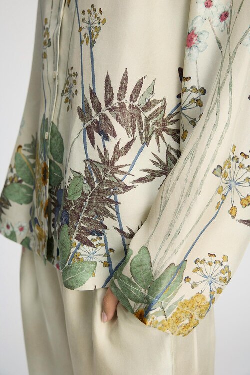 Munthe Creme Embroidery Faiza Blouse