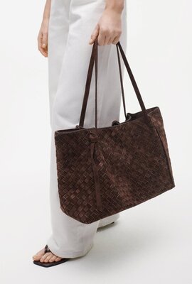 Studio AR by Arma Donkerbruine Liandra Woven Gritty Suede Tas