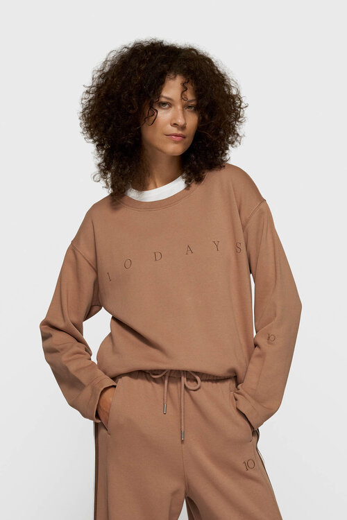 10Days Fudge clean sweater logo