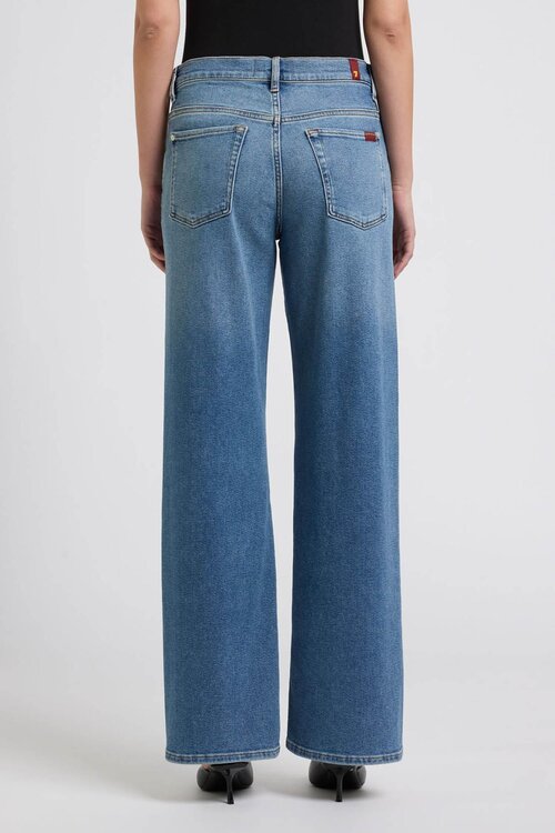 7 For All Mankind Blue Jeans Stovepipe