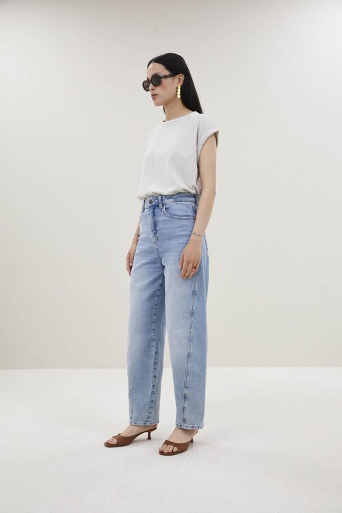 By Bar Lichtgrijze Tobi Flame Logo Top