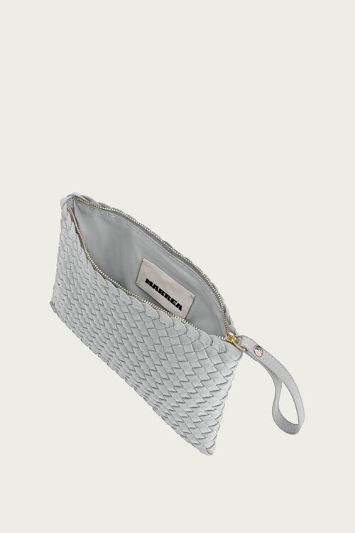 Marrea Tassen Silver clutch