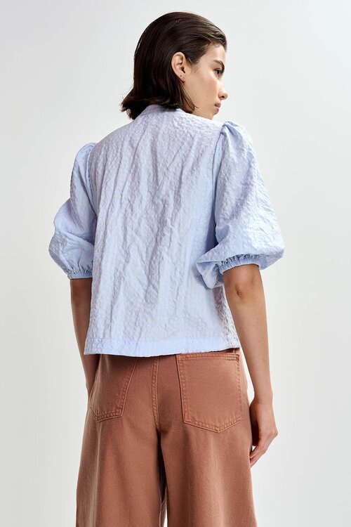 Essentiel Antwerp Blauwe Blouse Korte Mouw