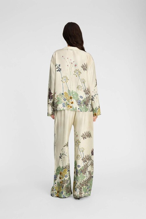 Munthe Creme Embroidery Faiza Blouse