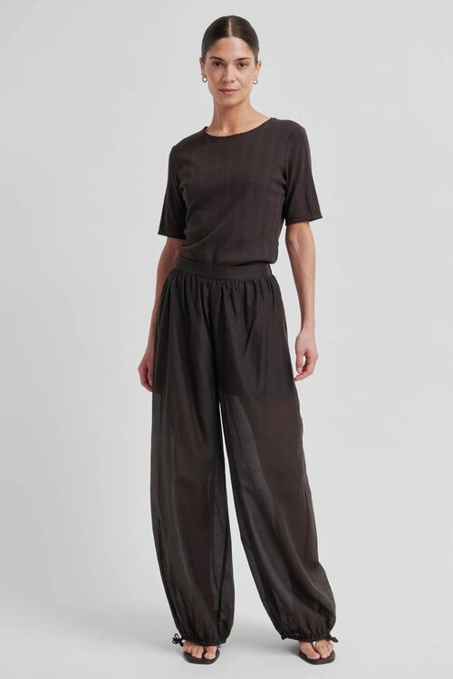 Second Female Bruine Hidie Trousers