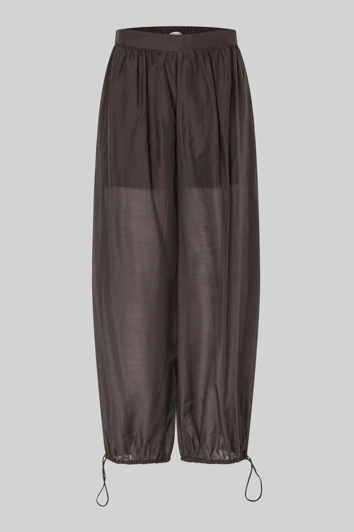 Second Female Bruine Hidie Trousers