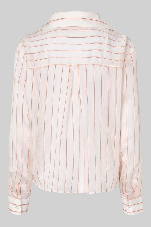 Second Female Lichtroze Chevy Shirt