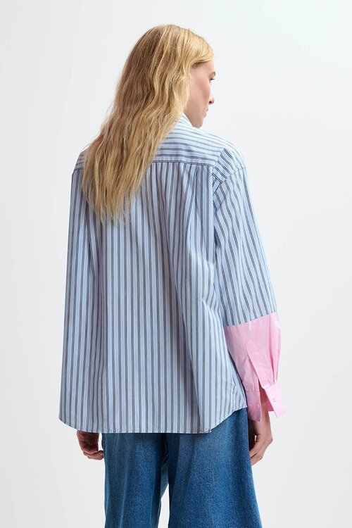 Essentiel Antwerp Blauw Embroidered Family Shirt