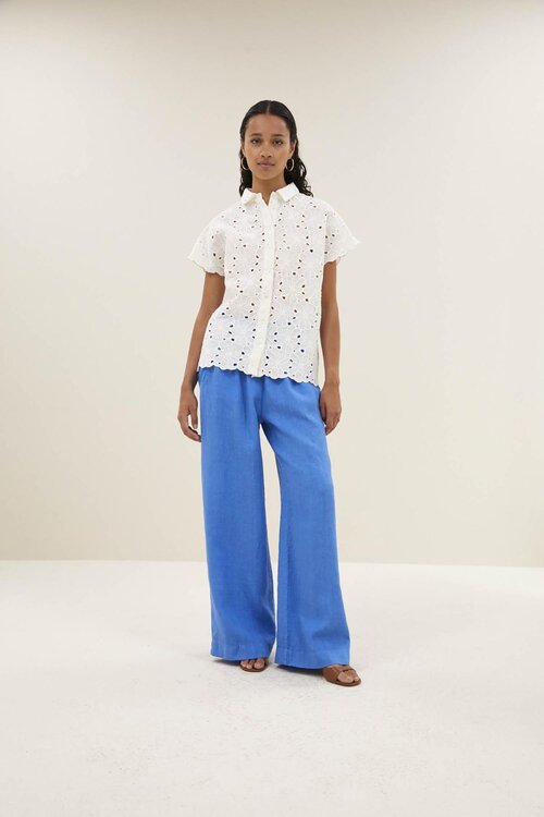 By Bar Off White Karly Flower Blouse