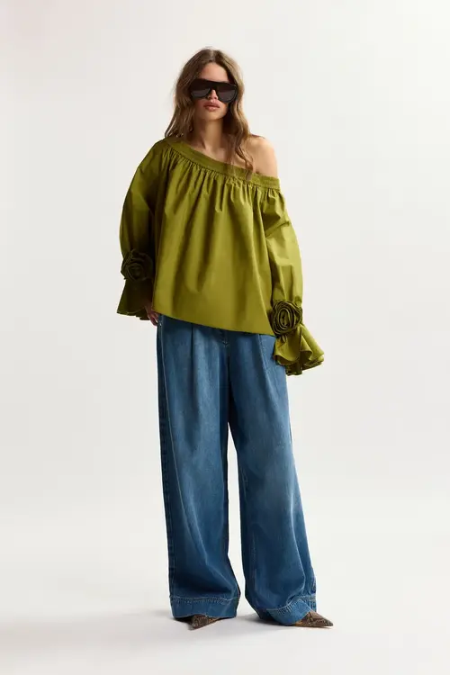 Essentiel Antwerp Groene strapless top met rozet