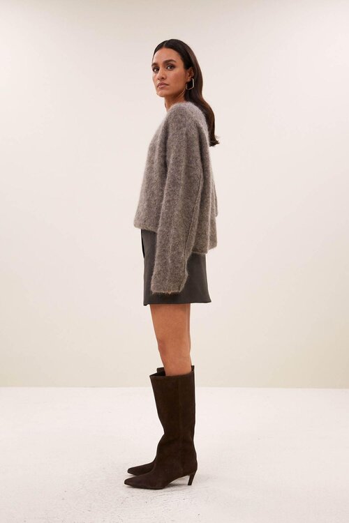 By Bar Ginny rok Bruin