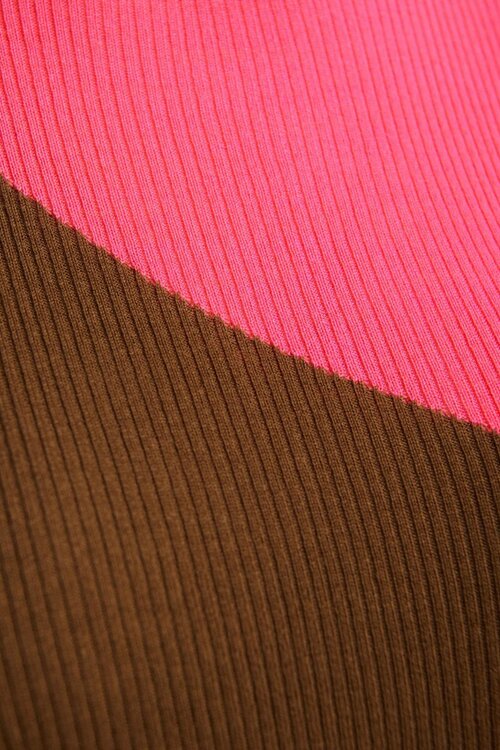 Essentiel Antwerp Trui met turtelneck Bruin