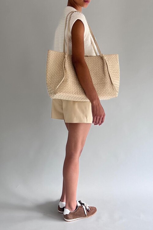 Studio AR by Arma Creme Leandra Woven Leather Tas