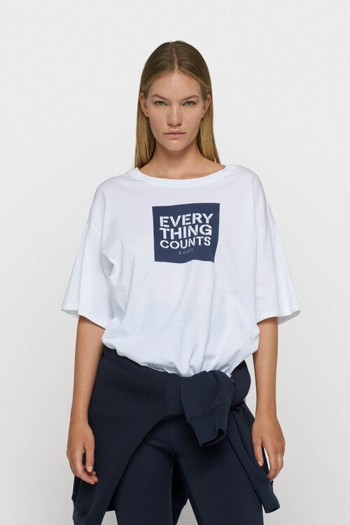 10Days everything counts tee wit