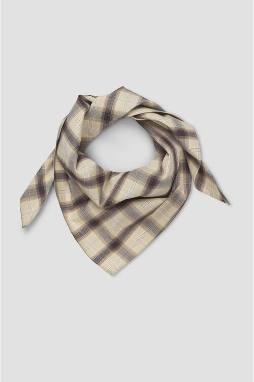 Second Female Liria Scarf