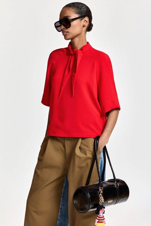 Essentiel Antwerp Blouse met strikkraag Rood
