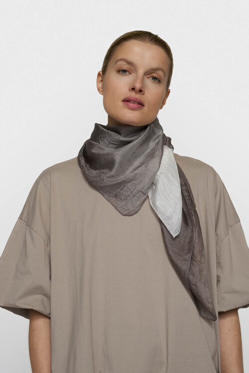 10Days silk scarf dip dye grijs