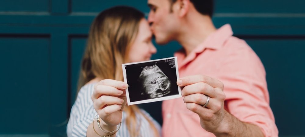 Leuke ideeën om je zwangerschap aan te kondigen Leuke ideeën om je zwangerschap aan te kondigen