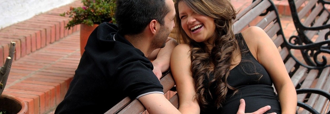 5 Zwangerschapskleding tips die vrouwen laten stralen