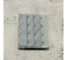 Op en Top Beha Verlenger 4 Haaks Licht Grijs (per stuk) Op en Top Beha Verlenger 4 Haaks Licht Grijs (per stuk)