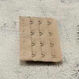 Op en Top Beha Verlenger 4 Haaks Medium Huidskleur (per stuk) Op en Top Beha Verlenger 4 Haaks Medium Huidskleur (per stuk)